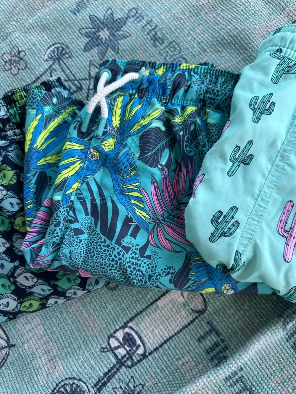 Boys Swim trunk Bundle 3 Shorts - Cat and Jack,Art Class and J. Crew - Size 10